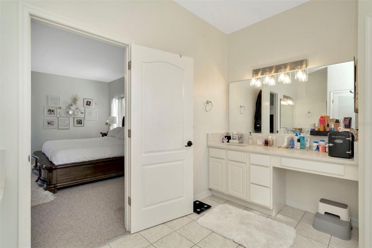 4612 Netherwood Drive, Tampa, FL 33624 Photo