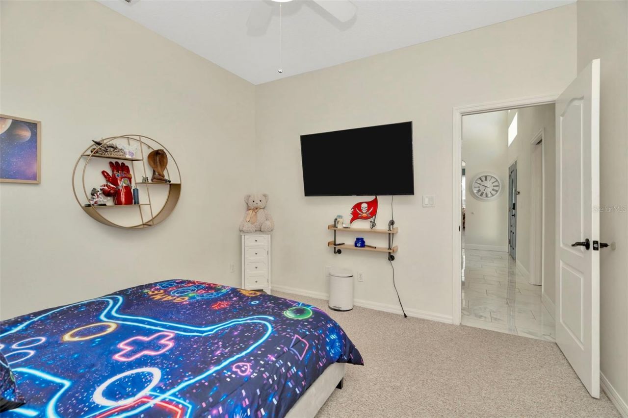 4612 Netherwood Drive, Tampa, FL 33624 Photo