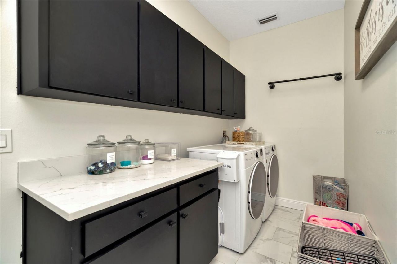 4612 Netherwood Drive, Tampa, FL 33624 Photo