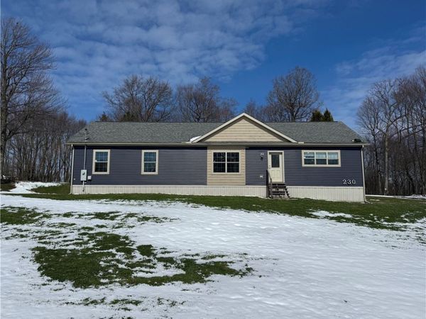 230 Grandview Rd, Acme, PA 15610