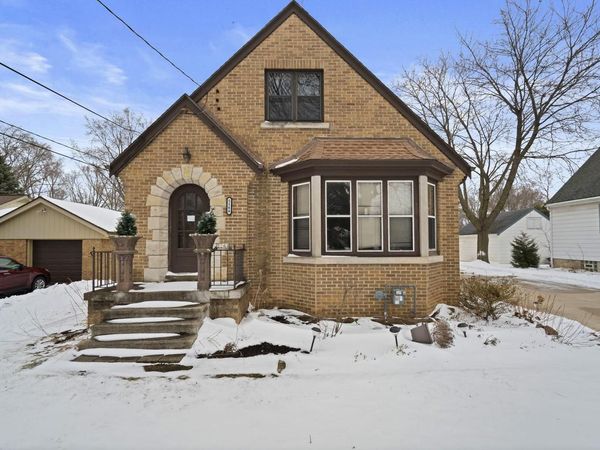 5144 S 43rd STREET, Greenfield, WI 53220