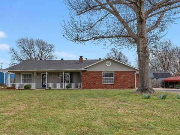 434 Alton Street, Cave Springs, AR 72718