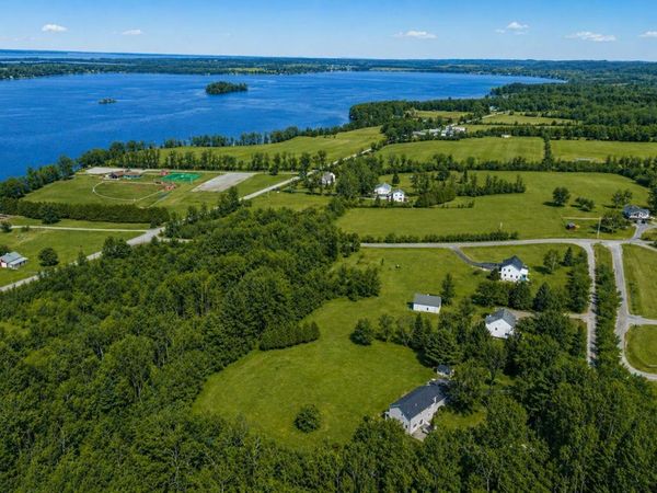 264 Lake Brook Drive, Georgia, VT 05478