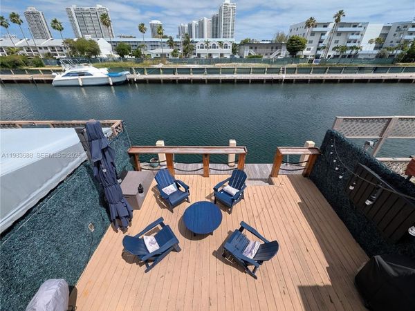 3789 NE 167th St, Unit 42, North Miami Beach, FL 33160