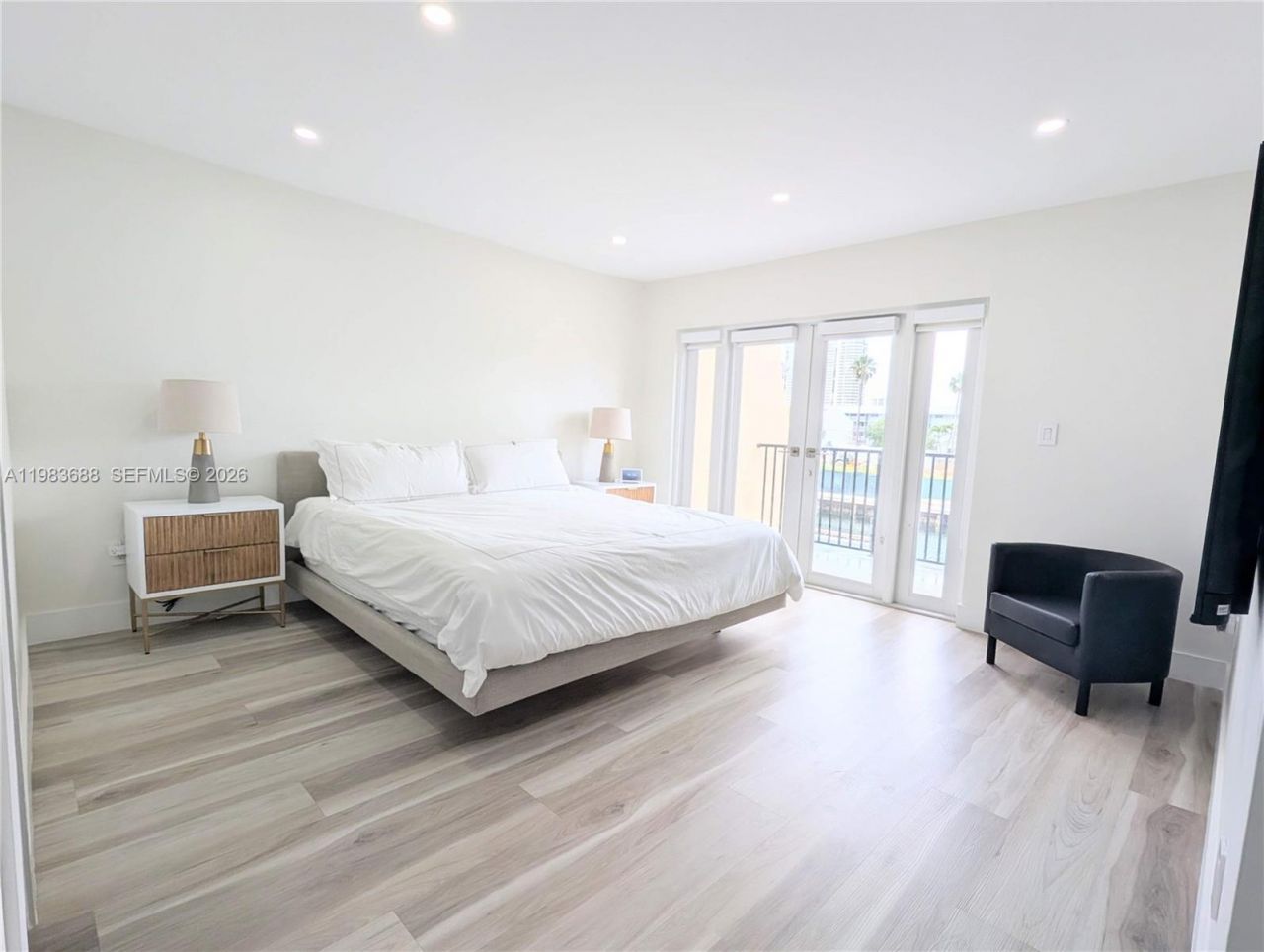 3789 NE 167th St, Unit 42, North Miami Beach, FL 33160 Photo