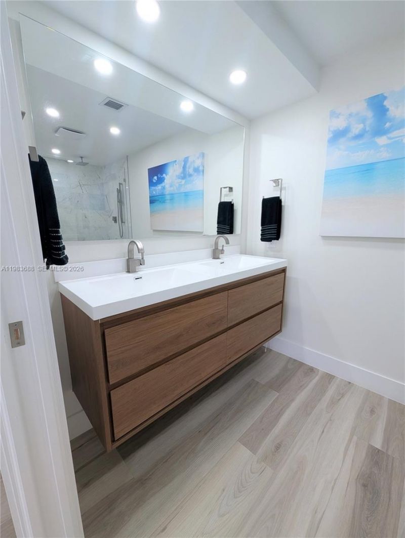 3789 NE 167th St, Unit 42, North Miami Beach, FL 33160 Photo
