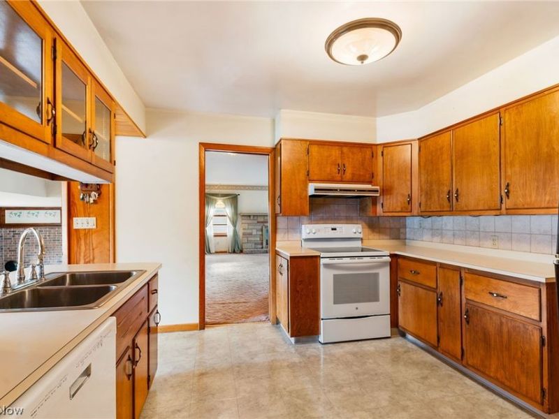 516 E Main Street, Gnadenhutten, OH 44629 Photo 13