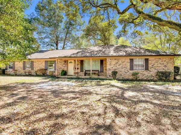 5111 Prieto Dr, Pensacola, FL 32506