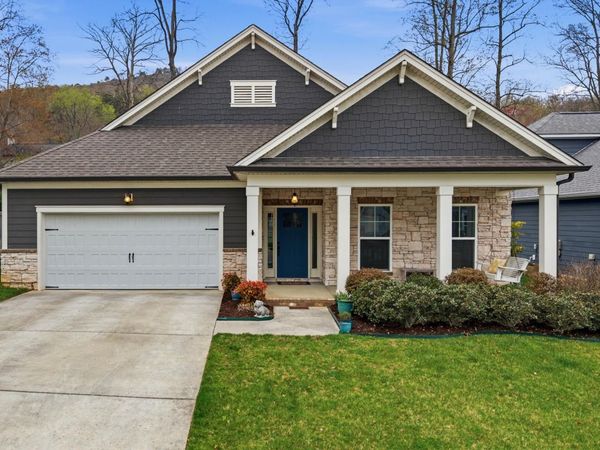 555 Deer Valley Drive, Hixson, TN 37343