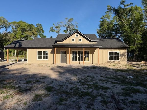 17290 NW 81st Ter, Fanning Springs, FL 32693