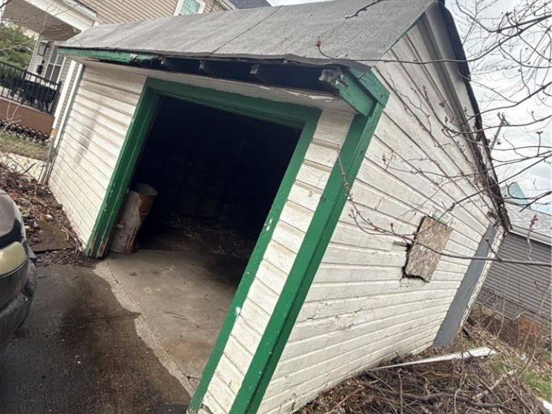 3520 Siam Avenue, Cleveland, OH 44113 Photo 2