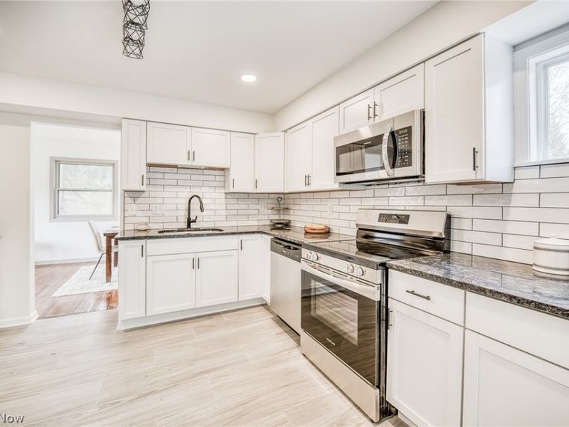 30825 Miller Avenue, Willoughby Hills, OH 44092 Photo 9