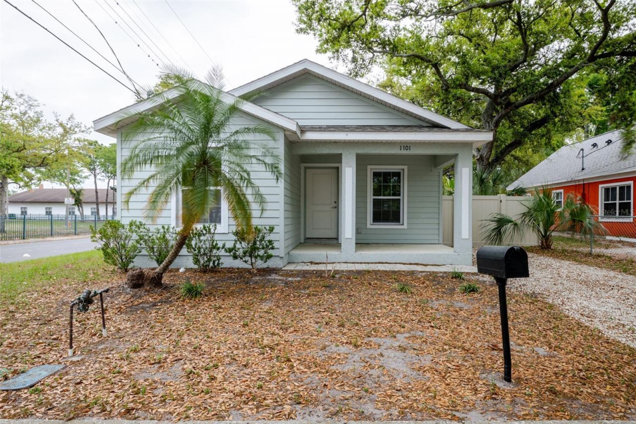 1101 2nd Street W, Bradenton, FL 34205 Photo