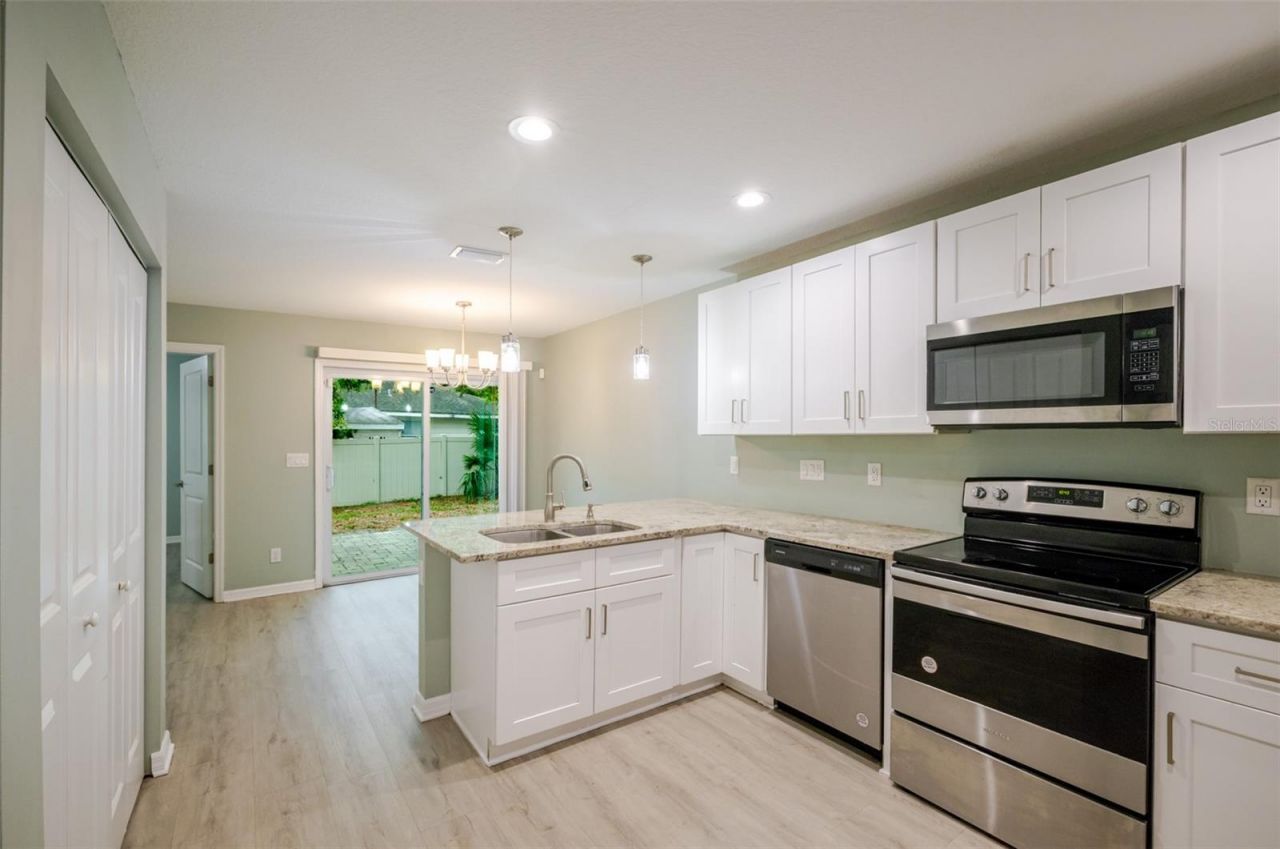 1101 2nd Street W, Bradenton, FL 34205 Photo