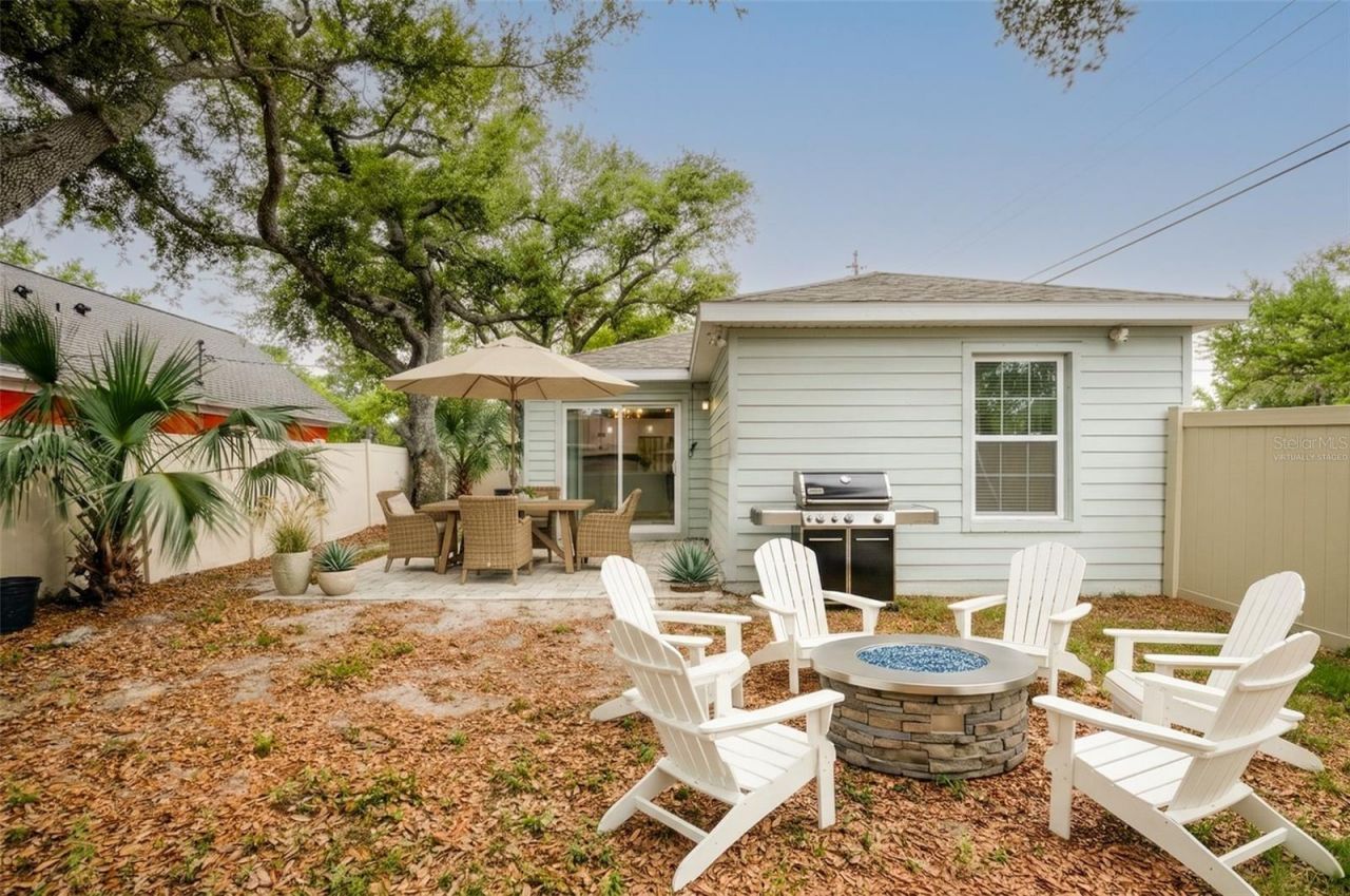 1101 2nd Street W, Bradenton, FL 34205 Photo