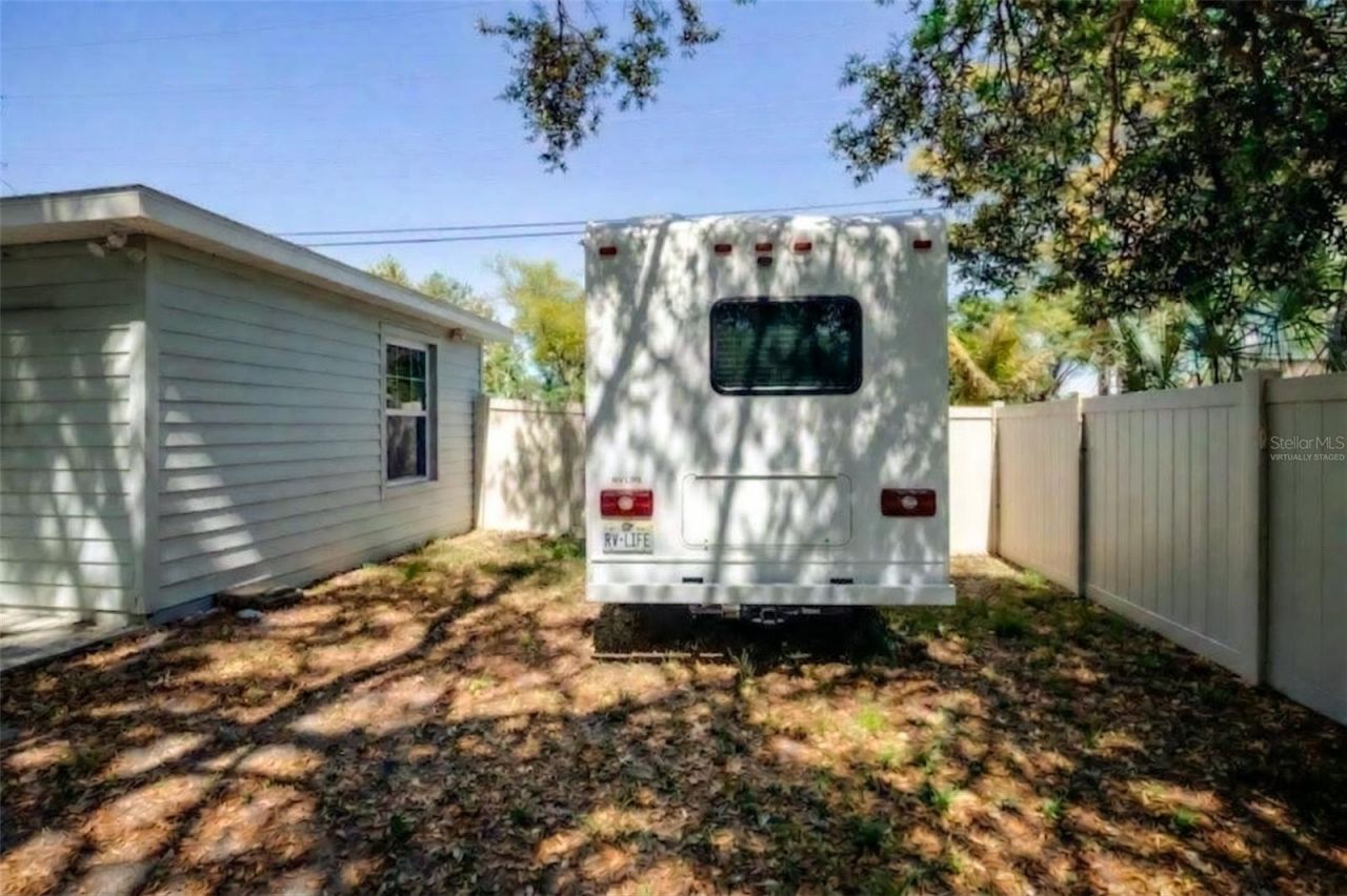 1101 2nd Street W, Bradenton, FL 34205 Photo