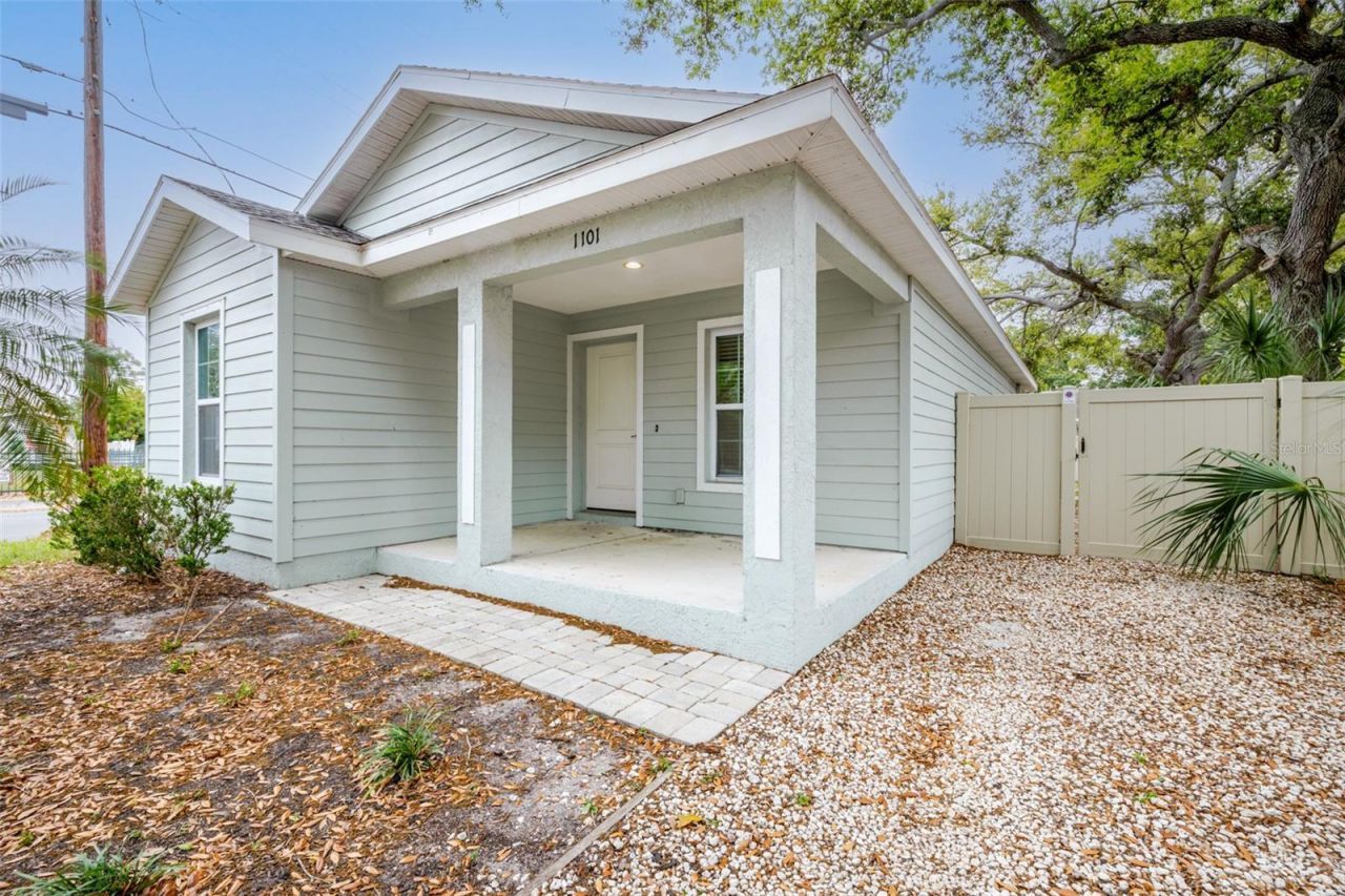 1101 2nd Street W, Bradenton, FL 34205 Photo