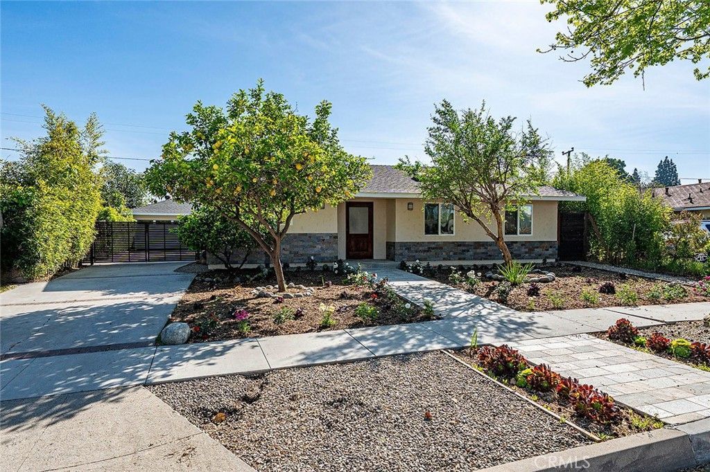 6152 E Rosebay Street, Long Beach, CA 90808 Main Photo