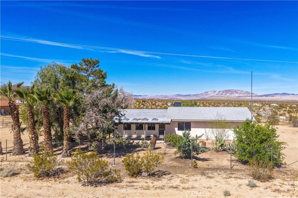 60812 Adele Road, Landers, CA 92285 Main Photo