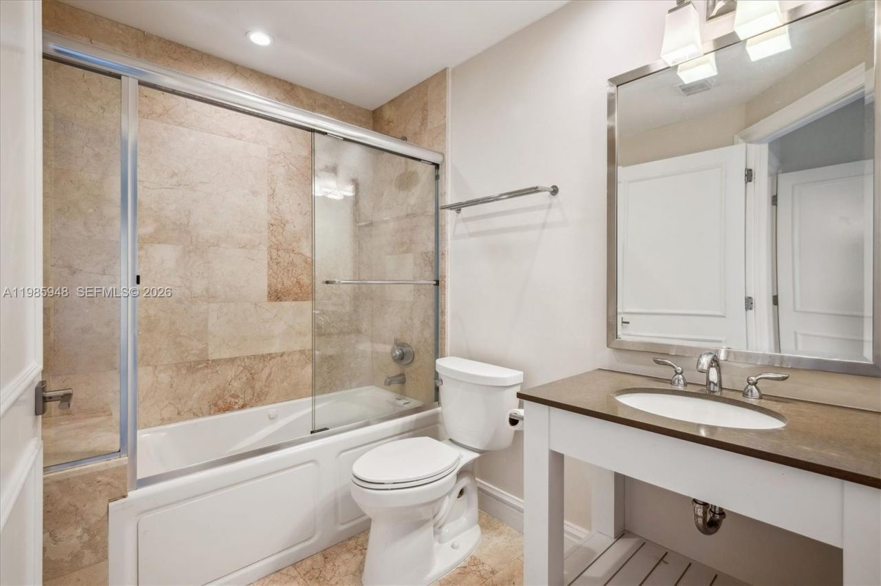 719 Crandon Blvd , Unit PH-9, Key Biscayne, FL 33149 Photo