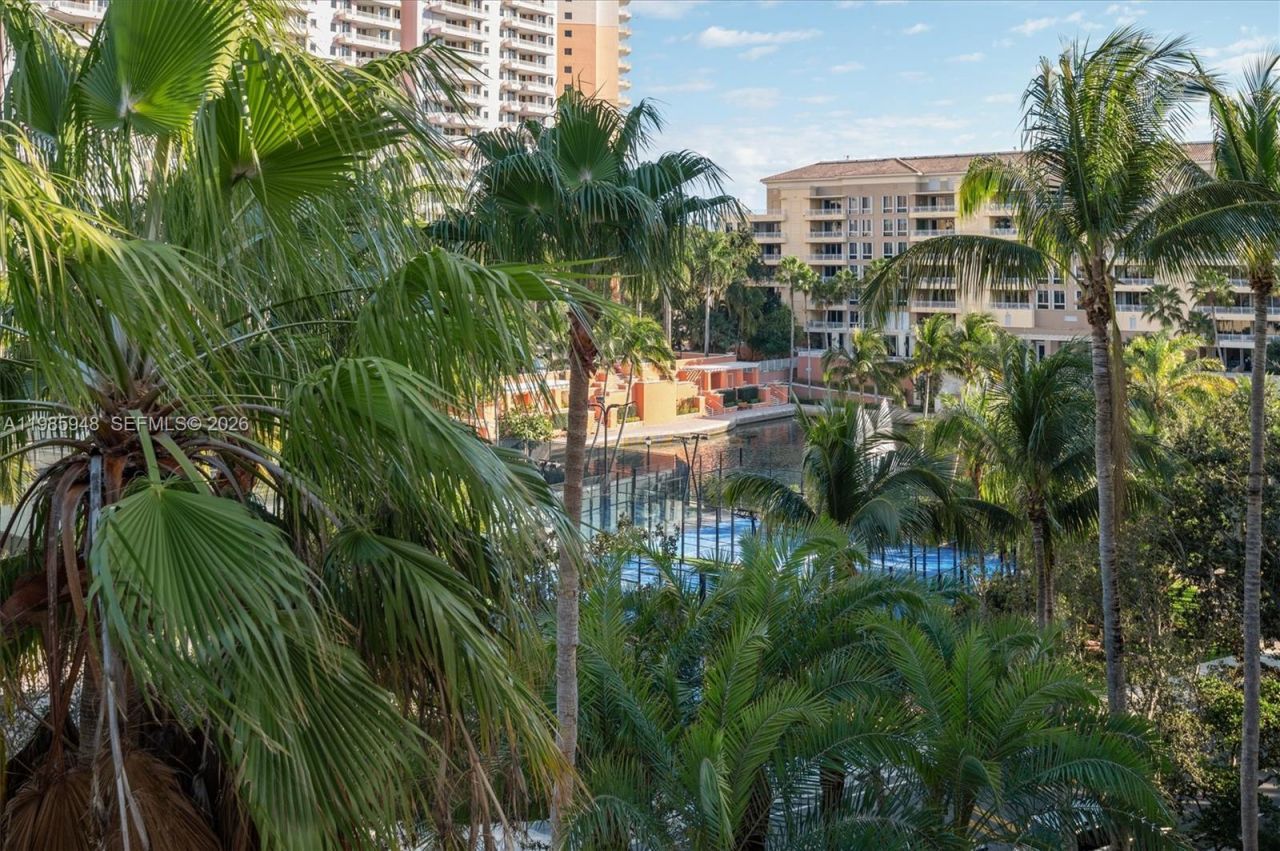 719 Crandon Blvd , Unit PH-9, Key Biscayne, FL 33149 Photo