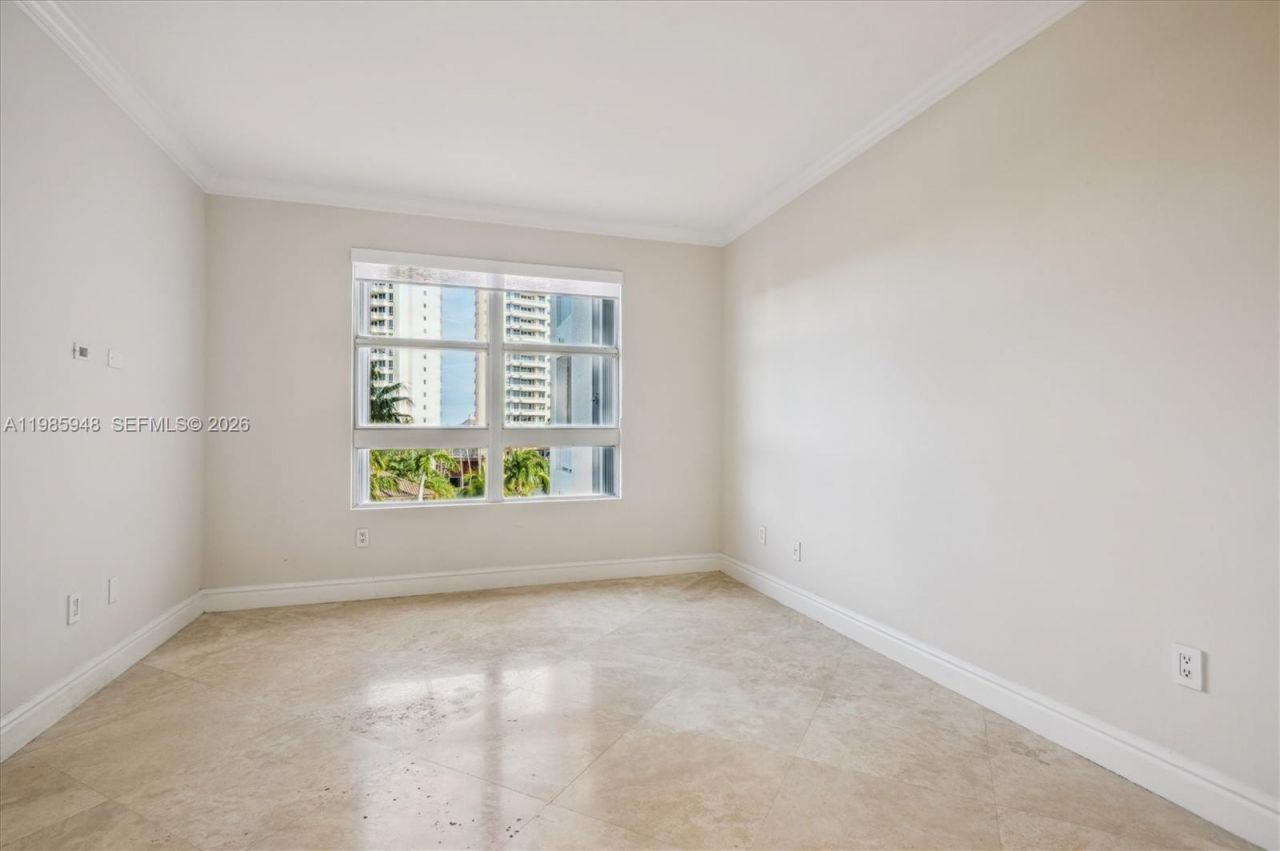 719 Crandon Blvd , Unit PH-9, Key Biscayne, FL 33149 Photo