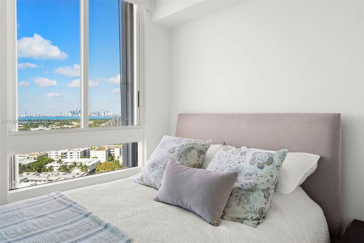 781 Crandon Blvd , Unit 1802, Key Biscayne, FL 33149 Photo