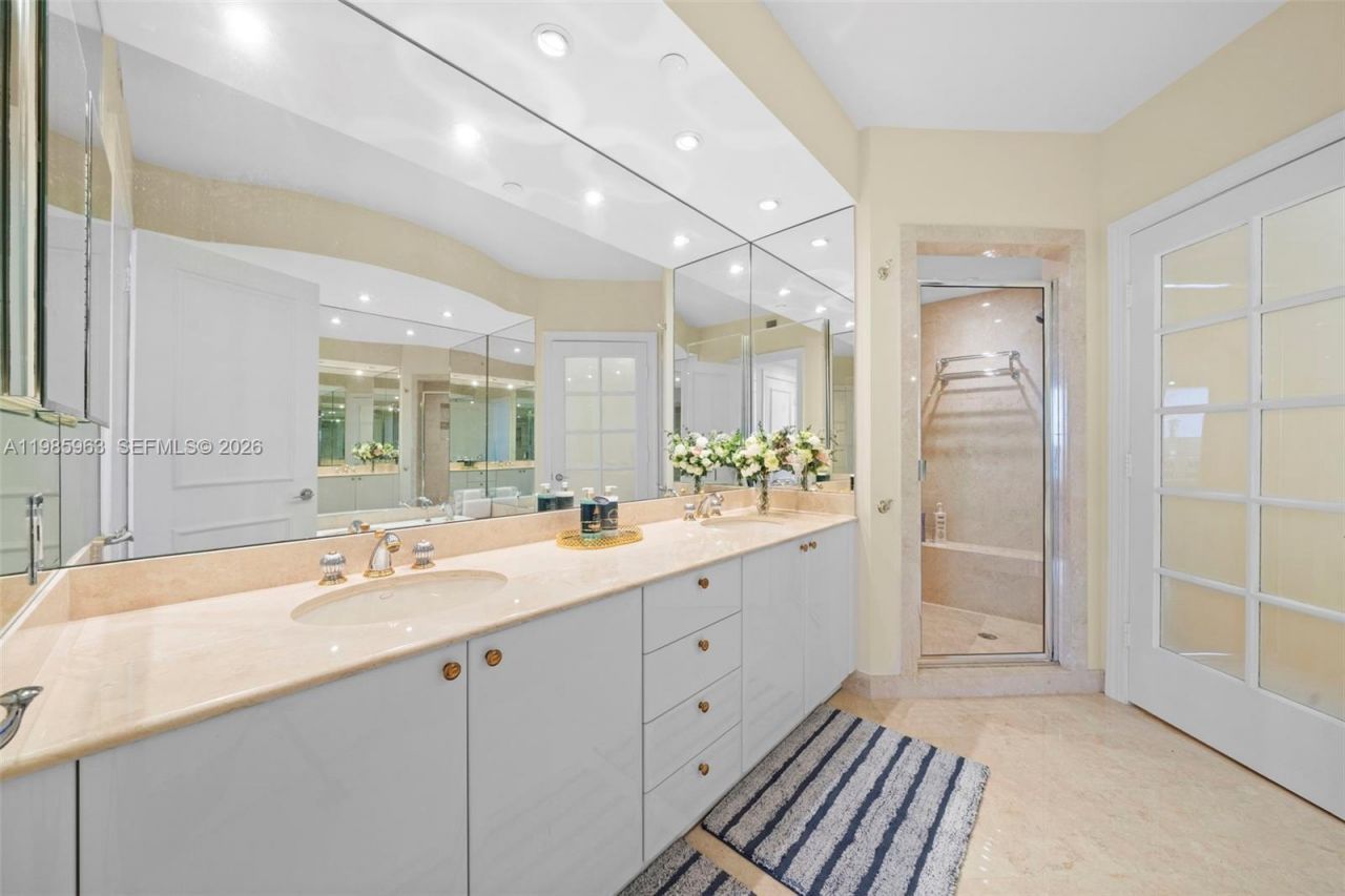 781 Crandon Blvd , Unit 1802, Key Biscayne, FL 33149 Photo