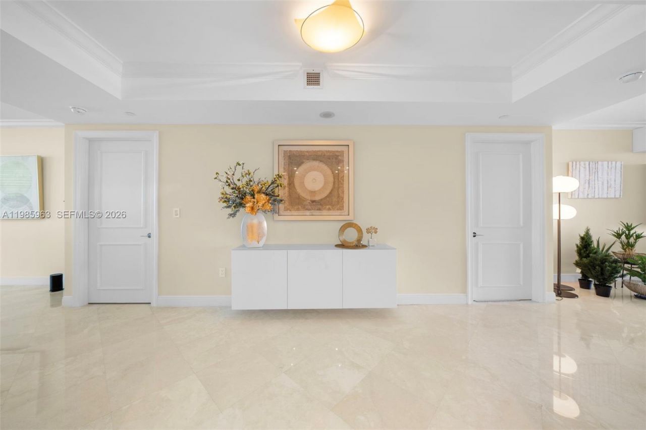 781 Crandon Blvd , Unit 1802, Key Biscayne, FL 33149 Photo