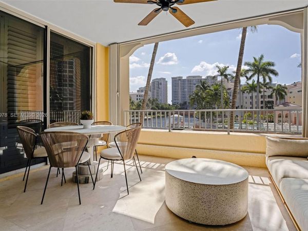 725 Crandon Blvd , Unit 203, Key Biscayne, FL 33149