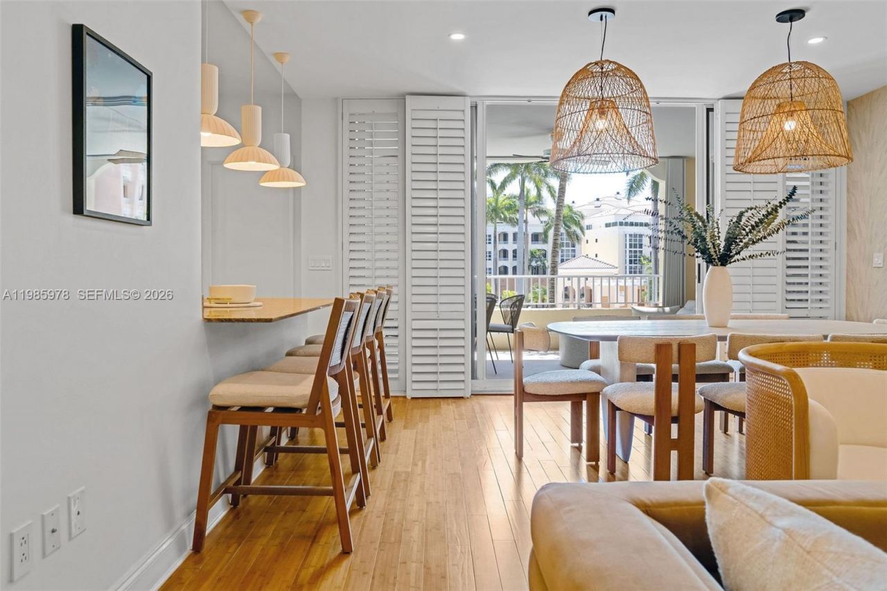 725 Crandon Blvd , Unit 203, Key Biscayne, FL 33149 Photo