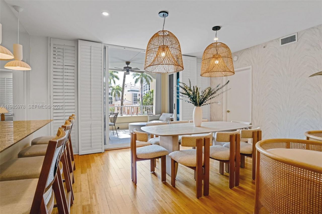 725 Crandon Blvd , Unit 203, Key Biscayne, FL 33149 Photo