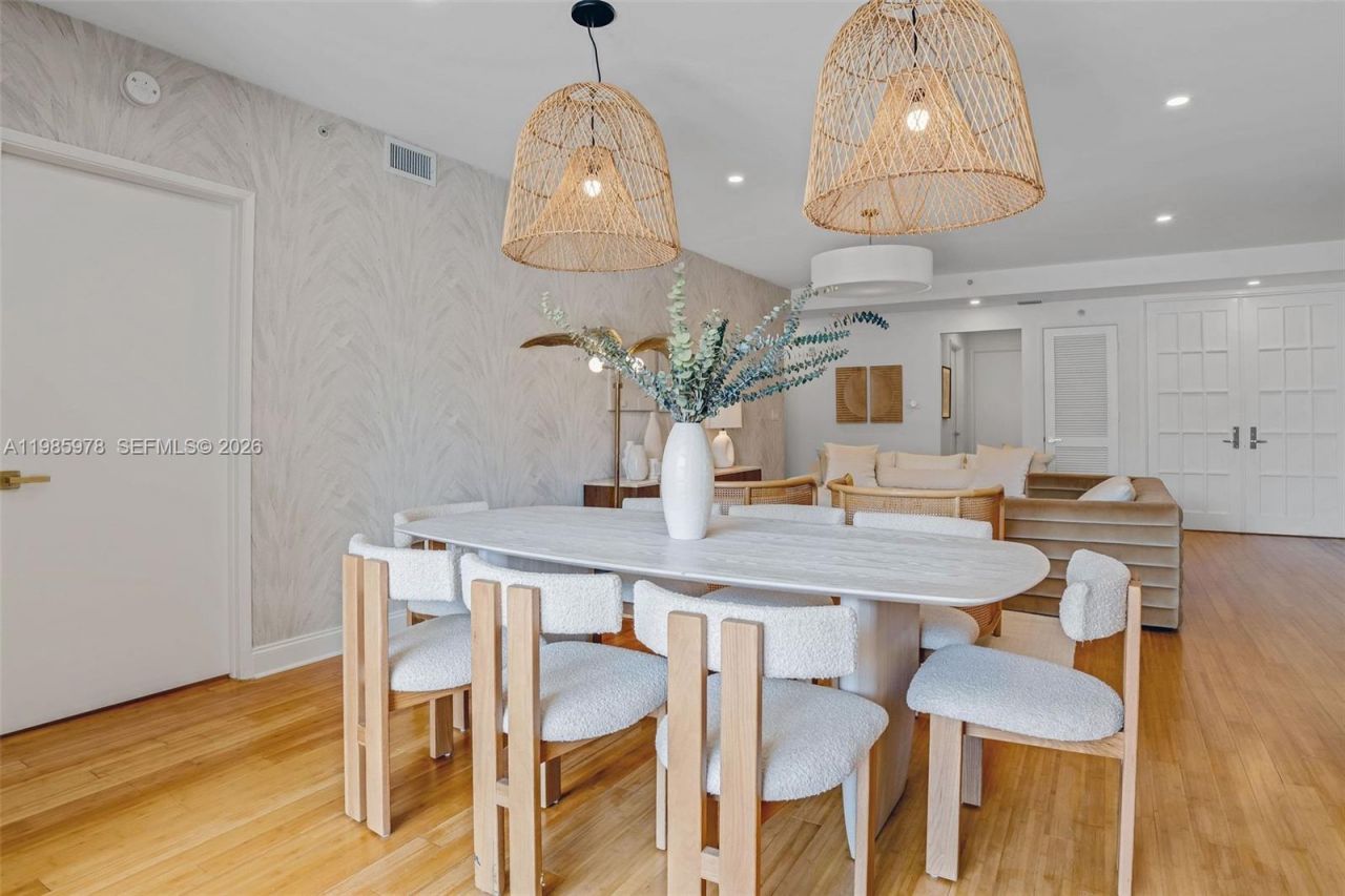 725 Crandon Blvd , Unit 203, Key Biscayne, FL 33149 Photo