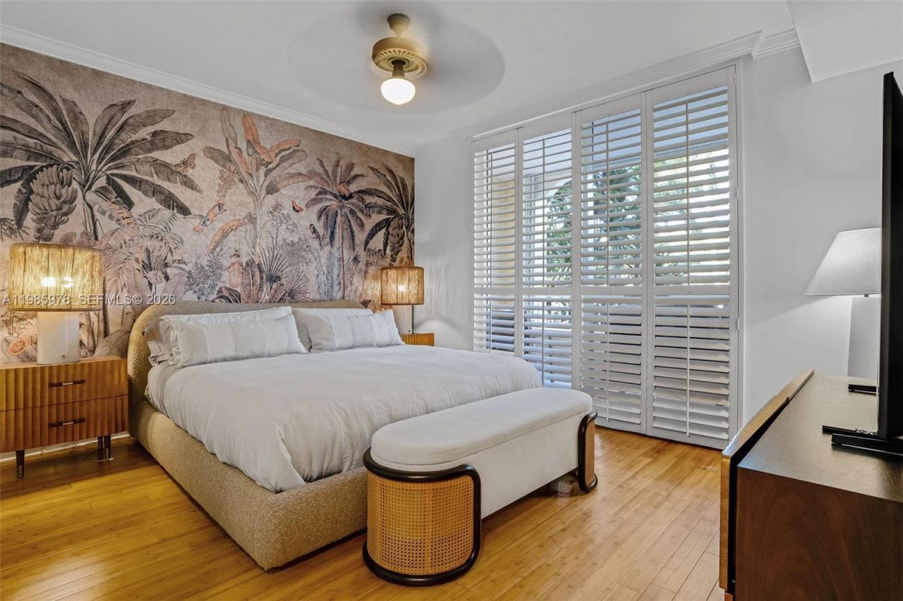 725 Crandon Blvd , Unit 203, Key Biscayne, FL 33149 Photo