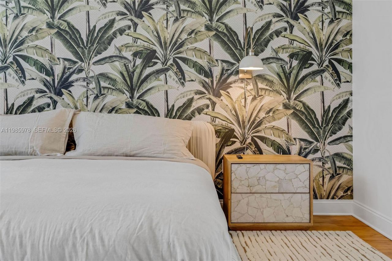 725 Crandon Blvd , Unit 203, Key Biscayne, FL 33149 Photo