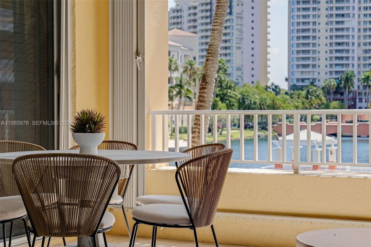 725 Crandon Blvd , Unit 203, Key Biscayne, FL 33149 Photo