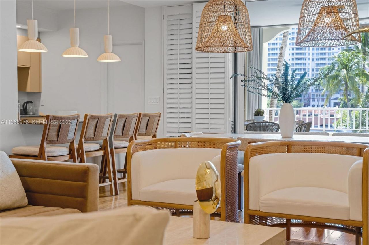 725 Crandon Blvd , Unit 203, Key Biscayne, FL 33149 Photo