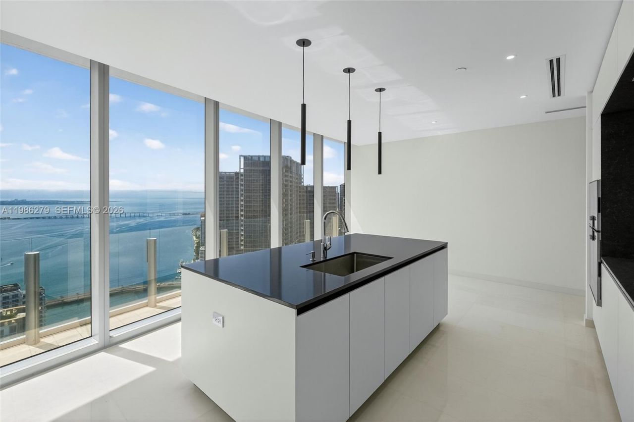 300 Biscayne Blvd Way, Unit 4901E, Miami, FL 33131 Photo