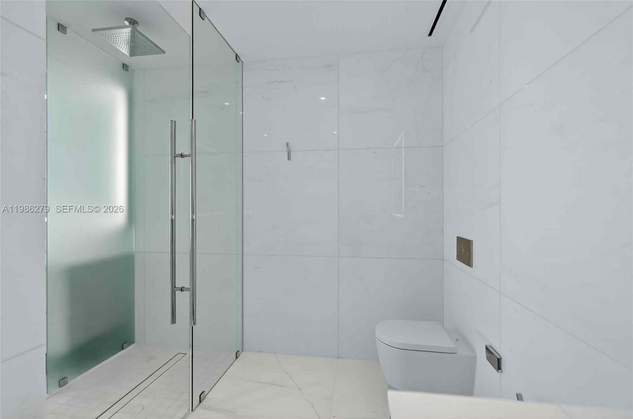300 Biscayne Blvd Way, Unit 4901E, Miami, FL 33131 Photo