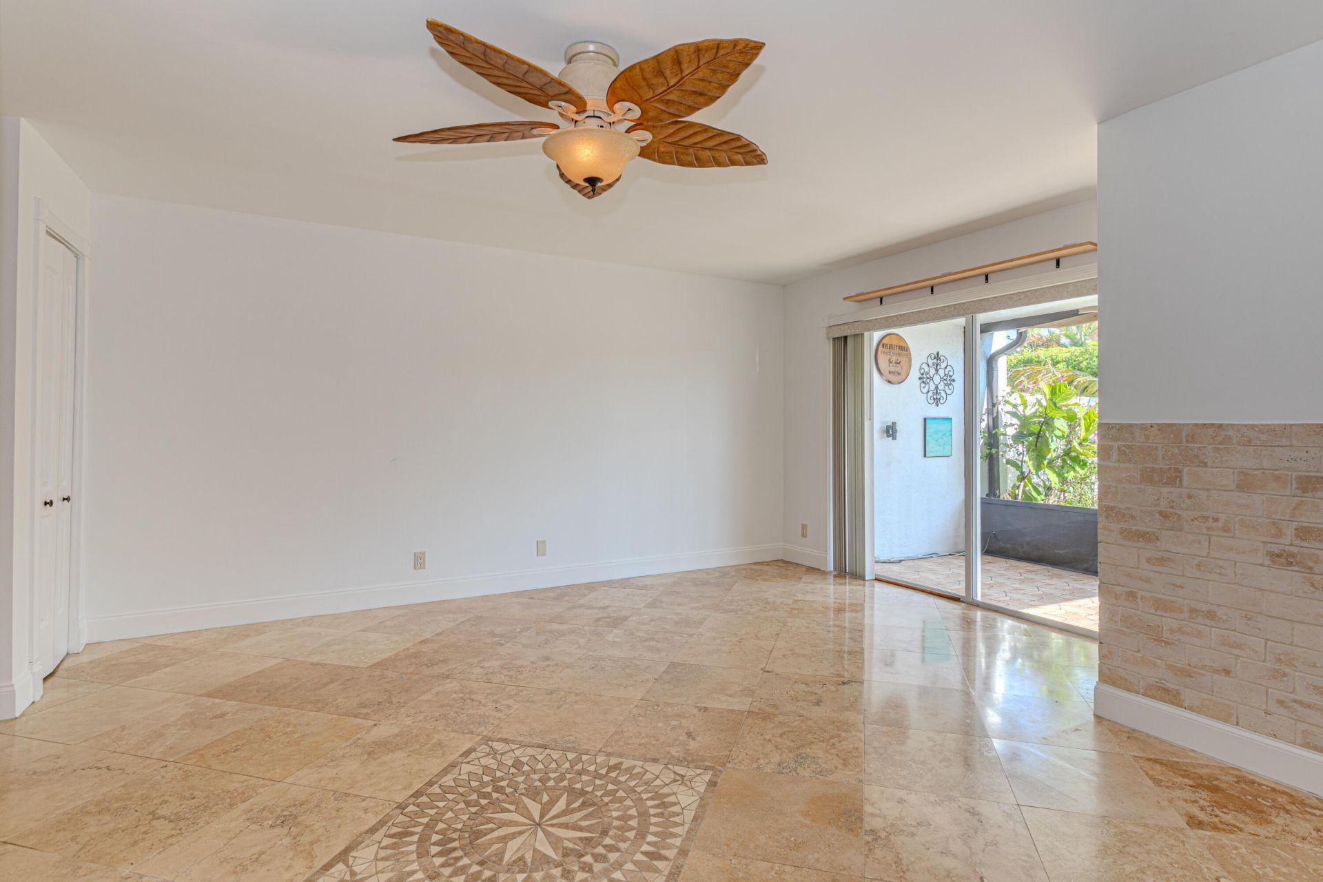 2641 Gately Drive W, Unit 1003, West Palm Beach, FL 33415 Photo