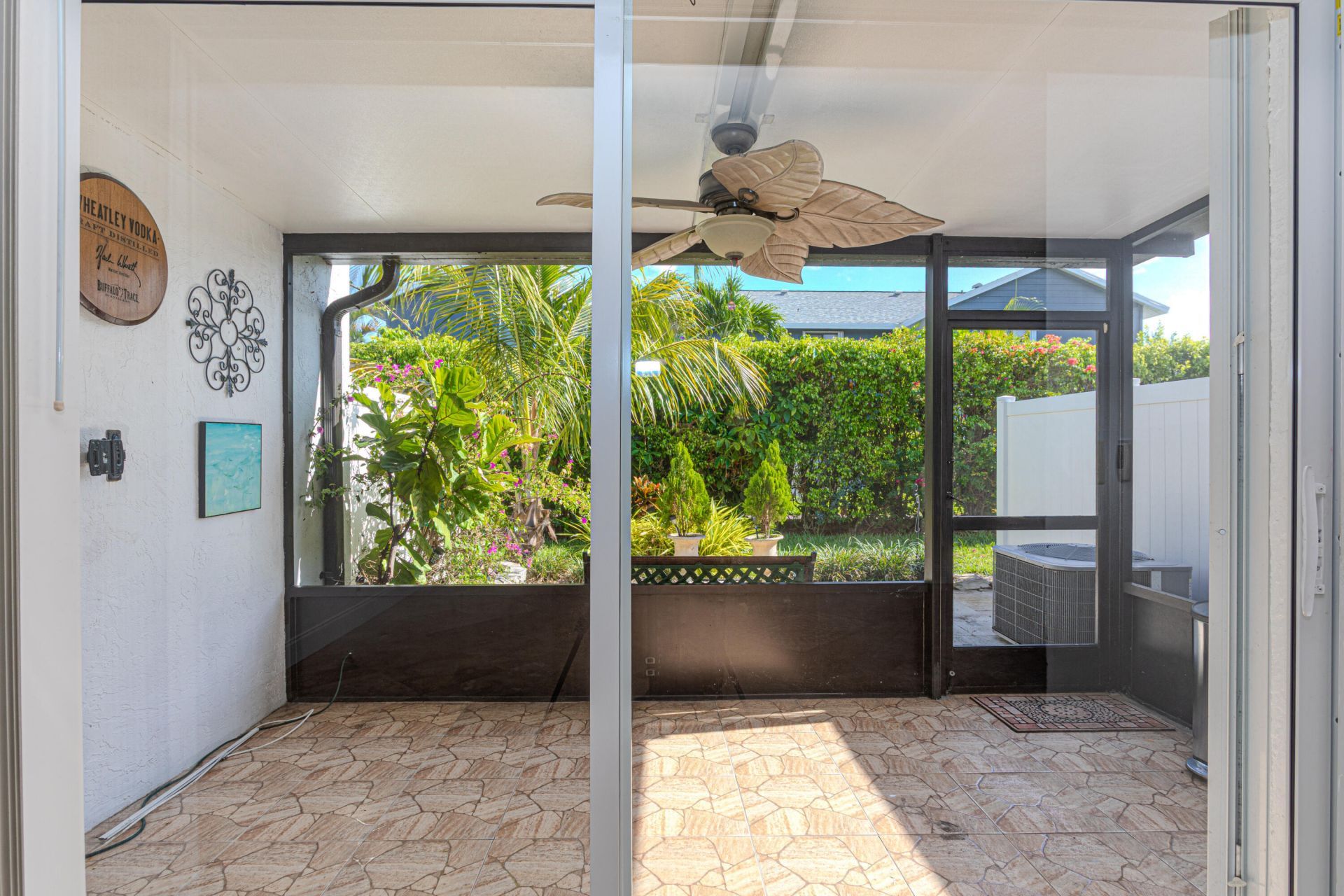 2641 Gately Drive W, Unit 1003, West Palm Beach, FL 33415 Photo