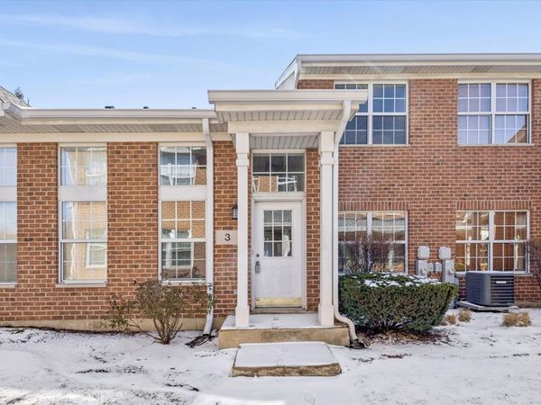 3 Dewalt Court, Elmhurst, IL 60126