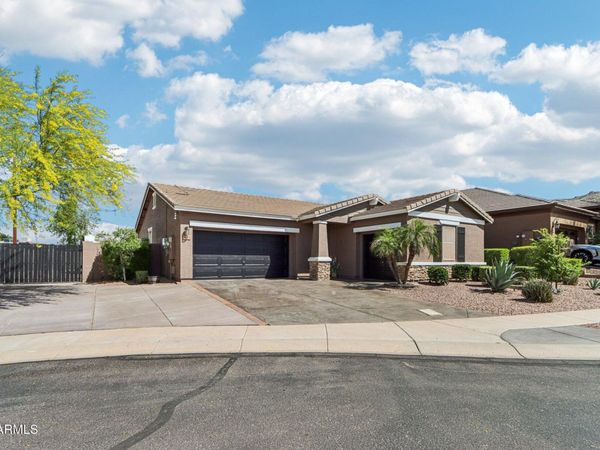 9811 S 2ND Place, Phoenix, AZ 85042