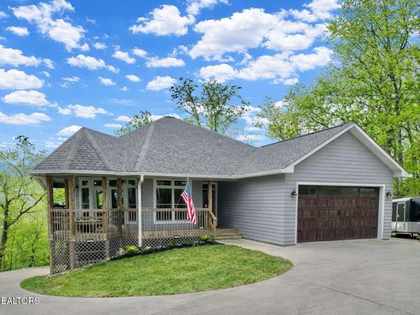 2932 Mockingbird Way, Sevierville, TN 37862