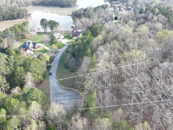 765 Wood Duck Drive, Vonore, TN 37885