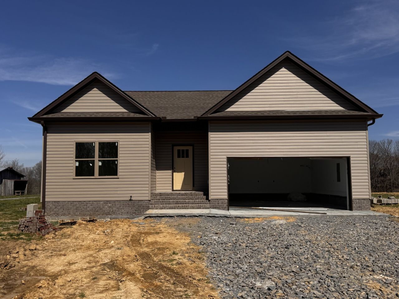 388 Hawkins Rd, Westmoreland, TN 37186 Main Photo