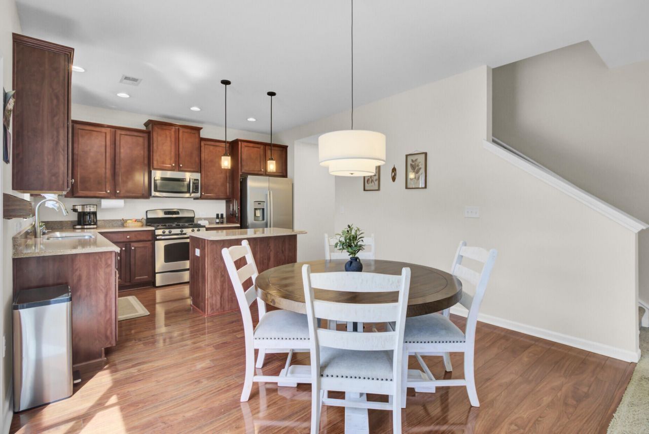 218 Withers Lane Photo 8