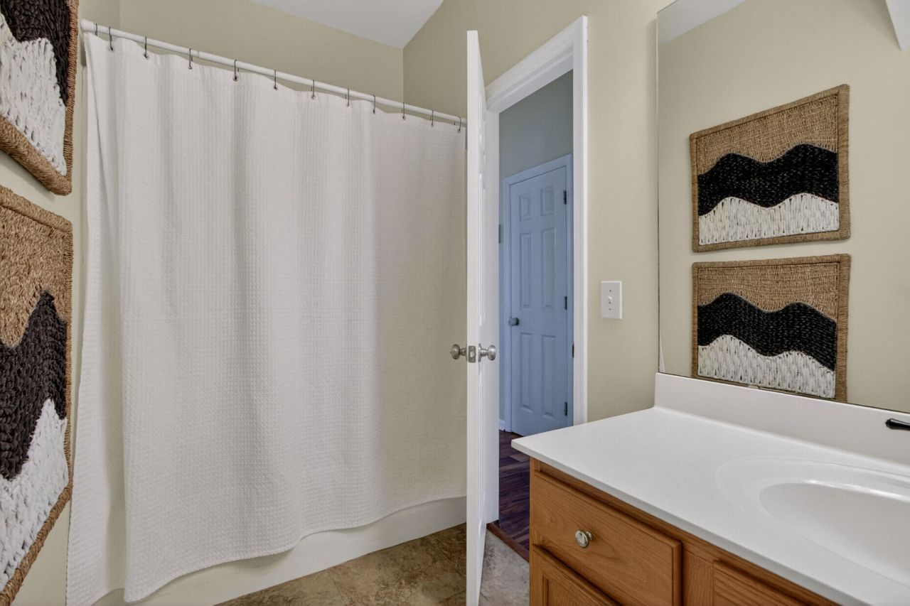 3245 Beaconsfield Road Photo 16