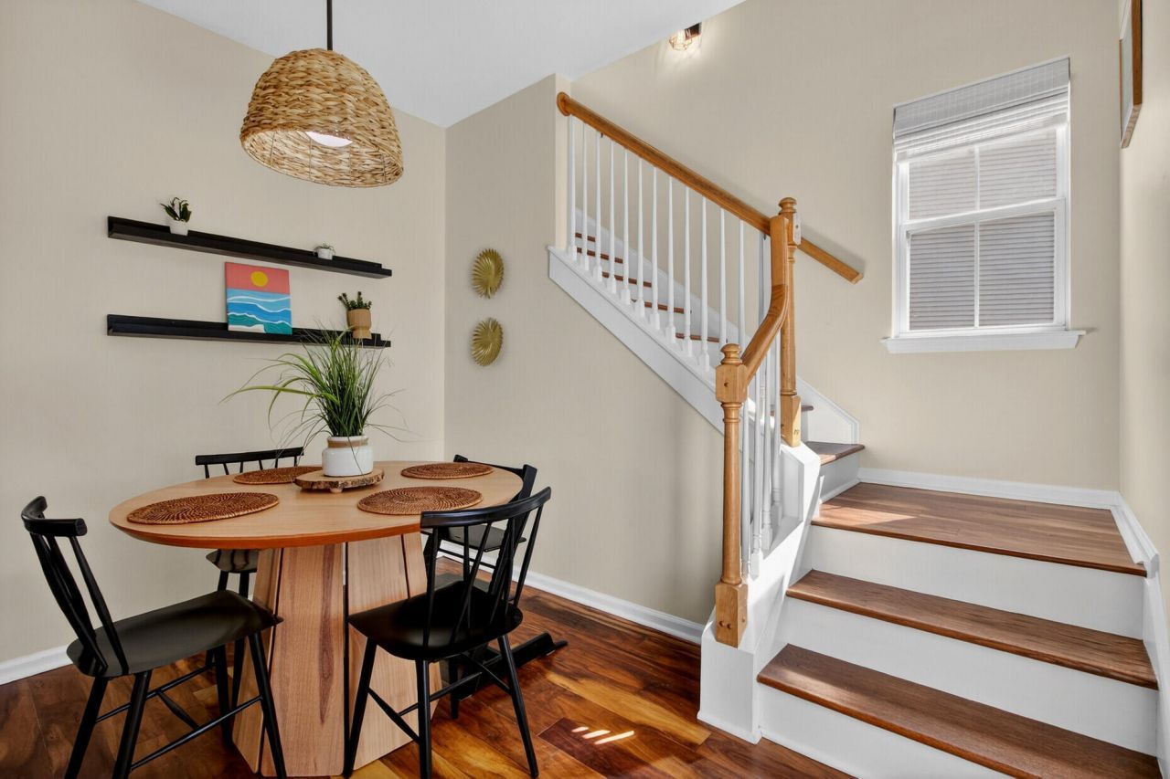 3245 Beaconsfield Road Photo 17