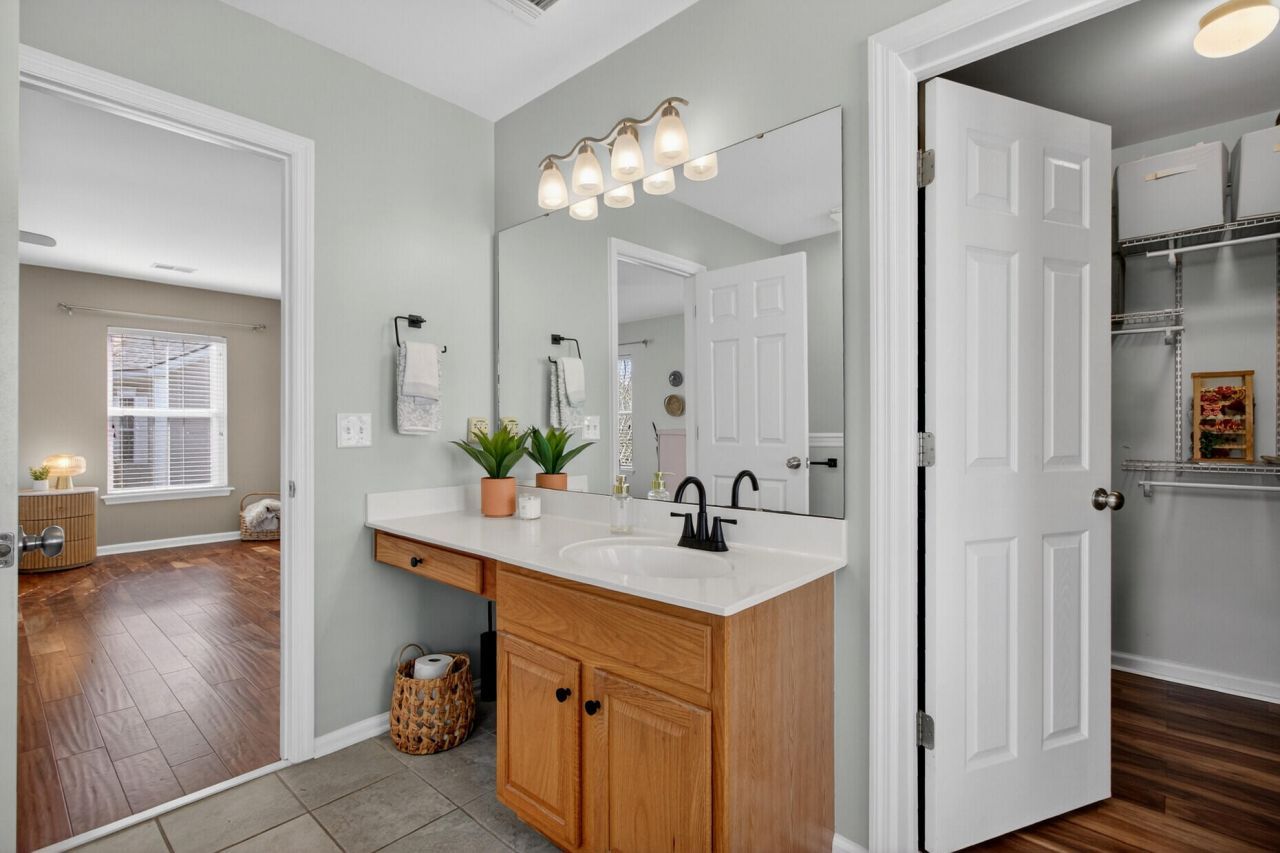 3245 Beaconsfield Road Photo 23